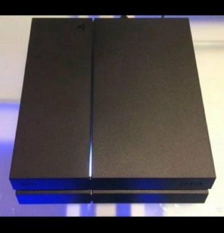 Playstation 4 1 тб  + 20  игр
