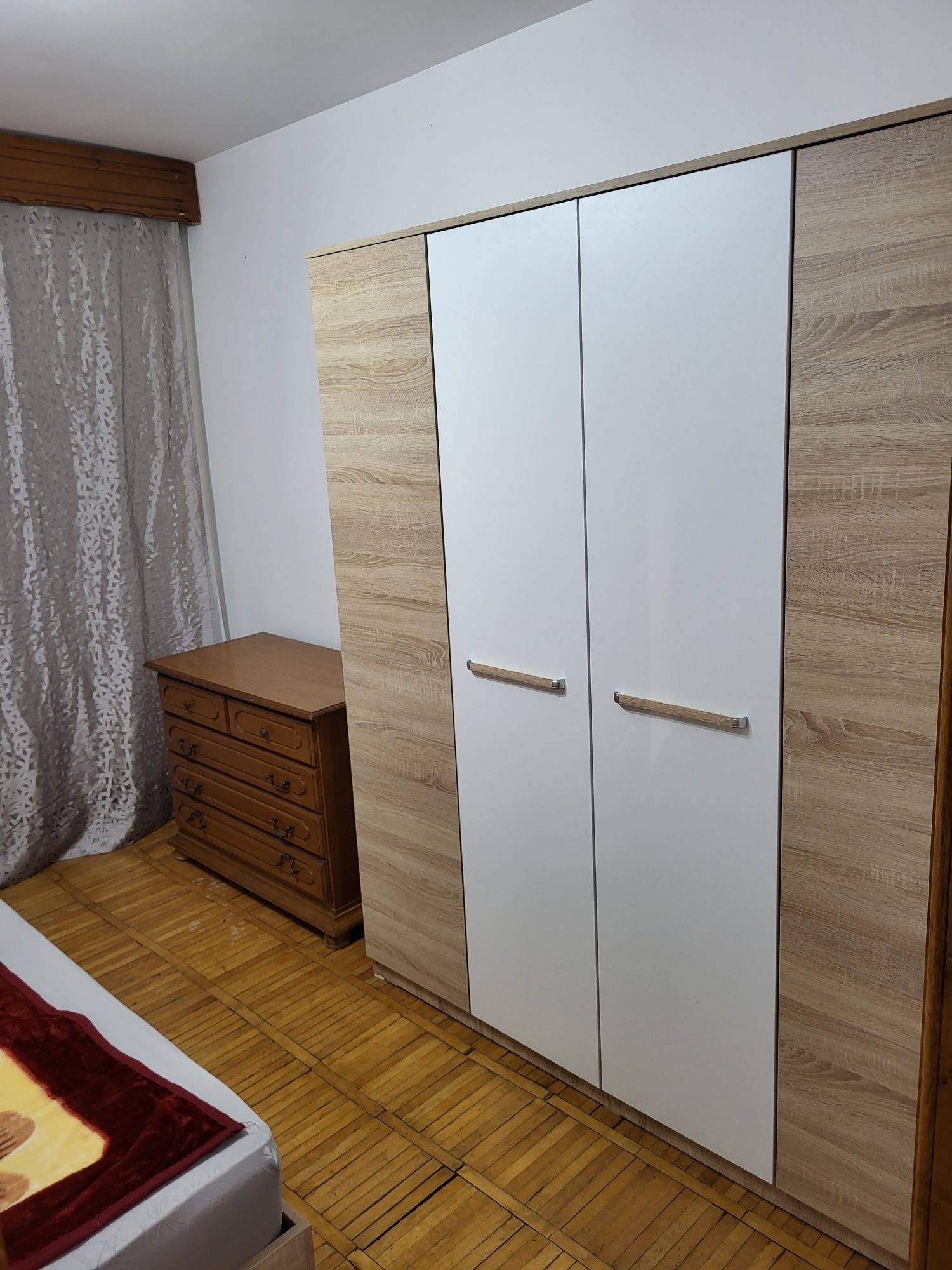 Apartament 2 camere de inchiriat