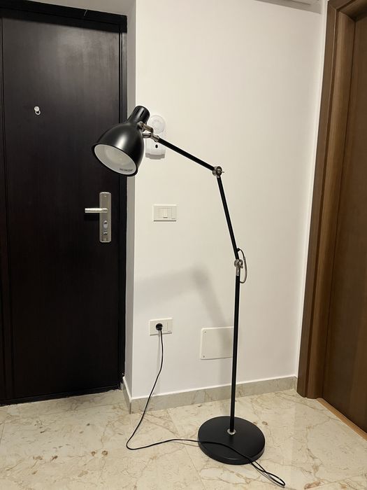 Lampadar Negru IKEA AROD