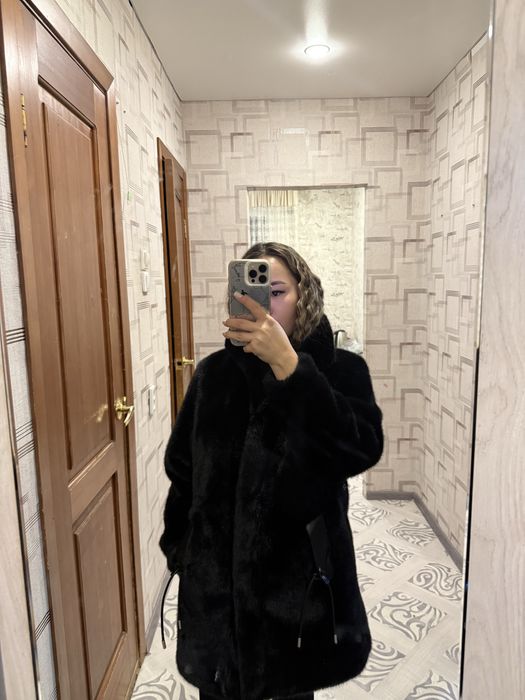 Продам Эко шубу за 25к новая