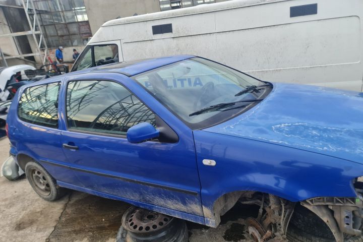 Amortizor capota motor Volkswagen VW Polo a 3-a generatie 6N (facelif