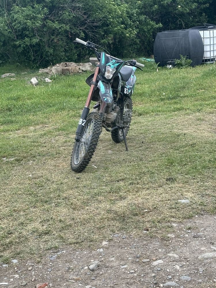 Продавам кросов мотор kxd pro germay