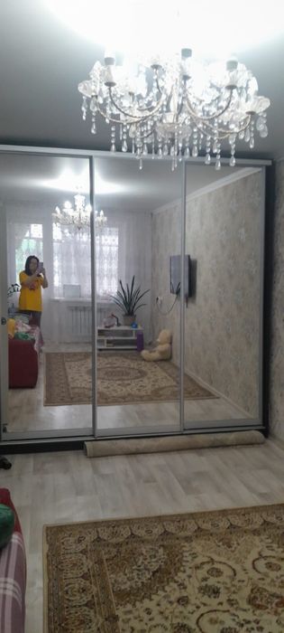 Шкаф вагон, с большыми зеркалами