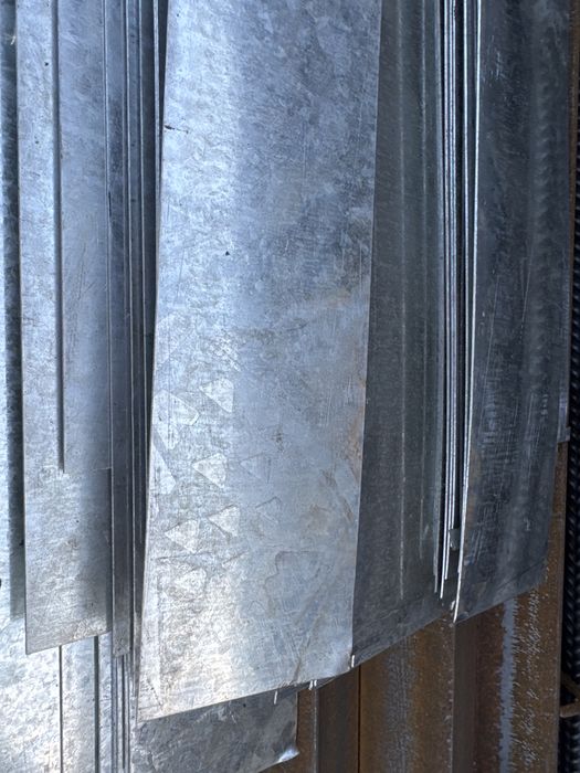 Паласа лист Уголник