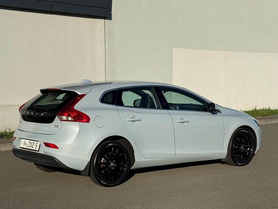 Volvo V 40 Ed Summum1.6 euro5 2013 xenon