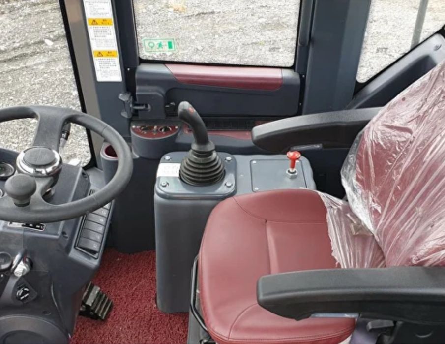 Lonikg ZL50NC Frontalniy Pogruzchik