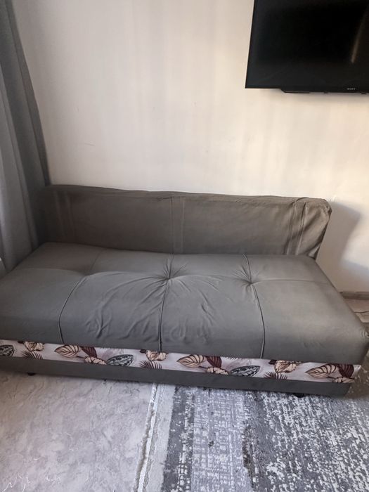 Диван книжка отдам даром