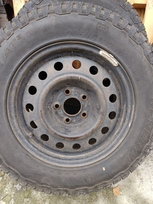 Vând 4 cauciucuri iarna 215/70 R 16 fabricație 2021