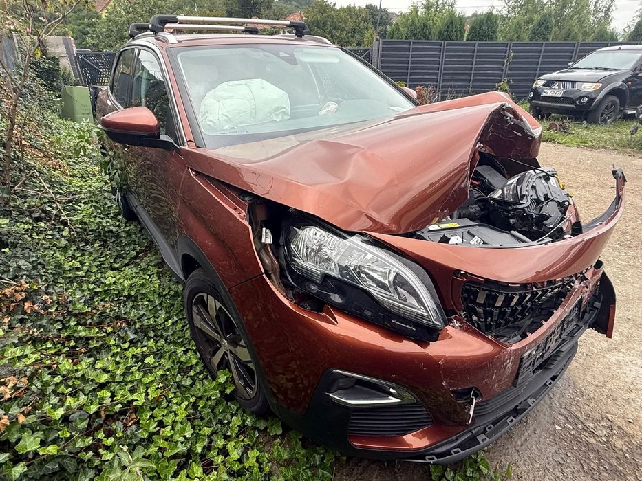 Peugeot 3008 Peugeot 3008 2020 avariat 1.5hdi automat 90000km