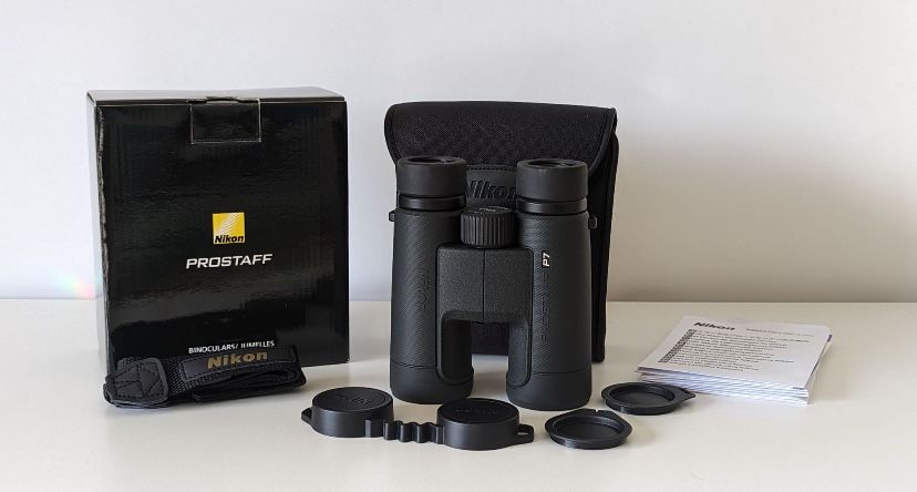 Бинокль Nikon Prostaff P7