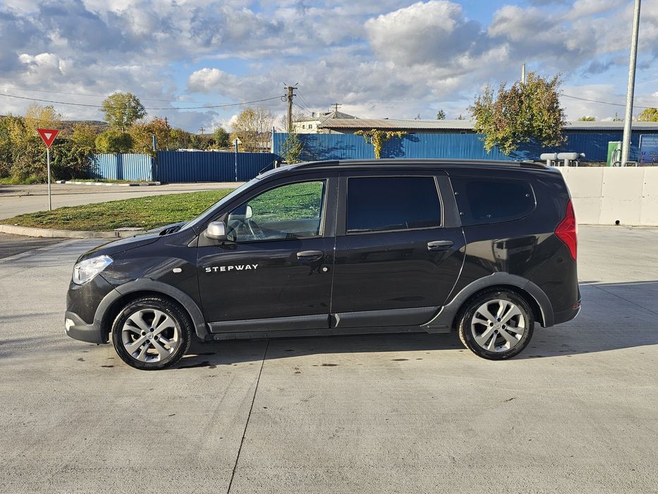 Dacia Lodgy - Stepway - 7 locuri - 2016