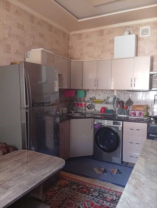 Продам маленький но очень уютный домик не далеко от дороги не дорого