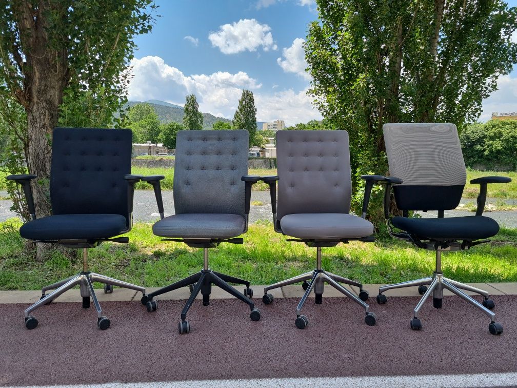 Немски офис Елегантни столове от марката на Vitra обзавеждане