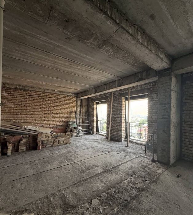 Barocco Продается 3 комнатная коробка Гидрометцентр