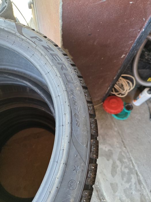 Anvelope de iarna 275 35 19 si 245 40 19