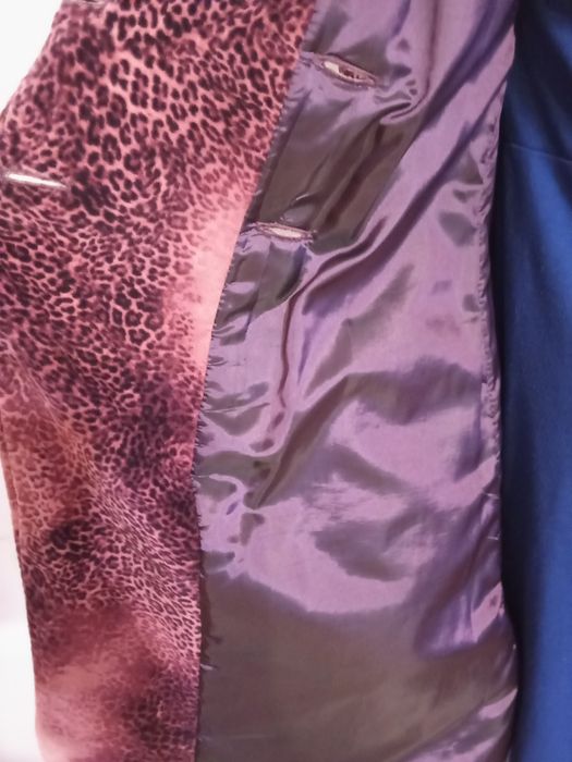 Paltonul de deosebit animal print 40