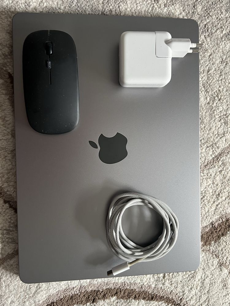 MacBook Air M2 2022г