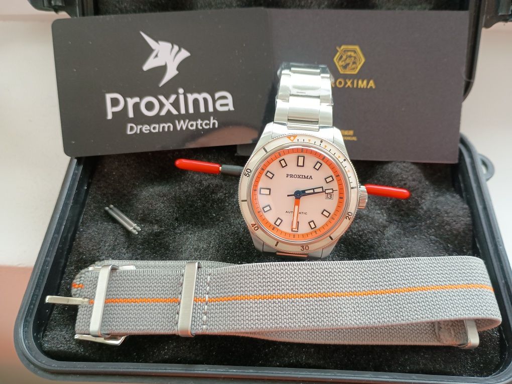 Часовник Proxima PX1703 с PT5000 механизъм