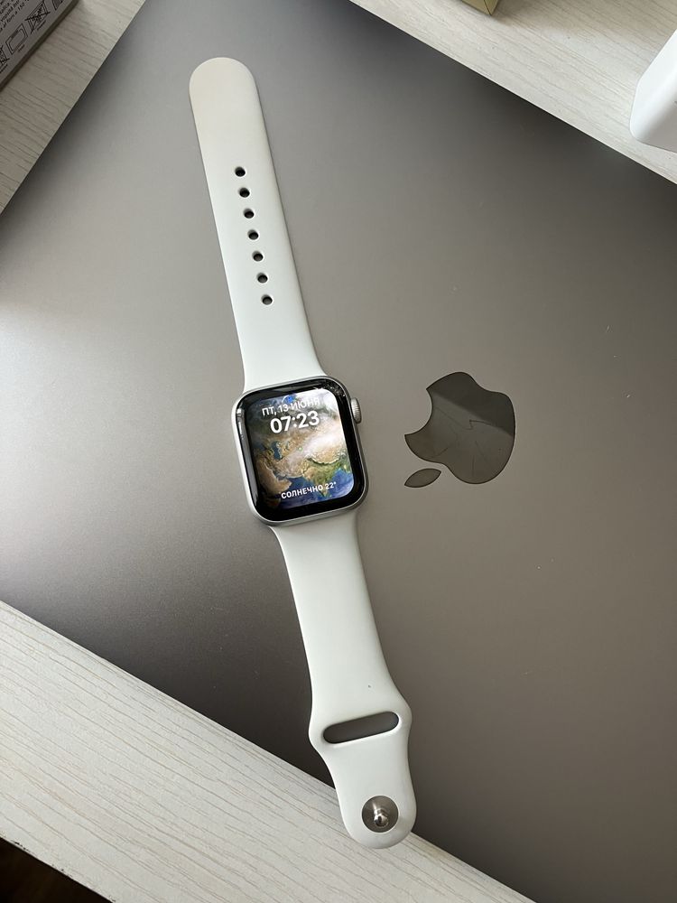 Apple Watch SE 2 40mm
