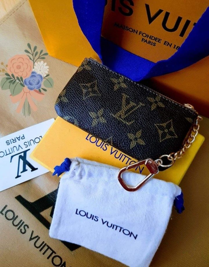 Portchei unisex  Louis Vuitton, cutie,saculet, eticheta