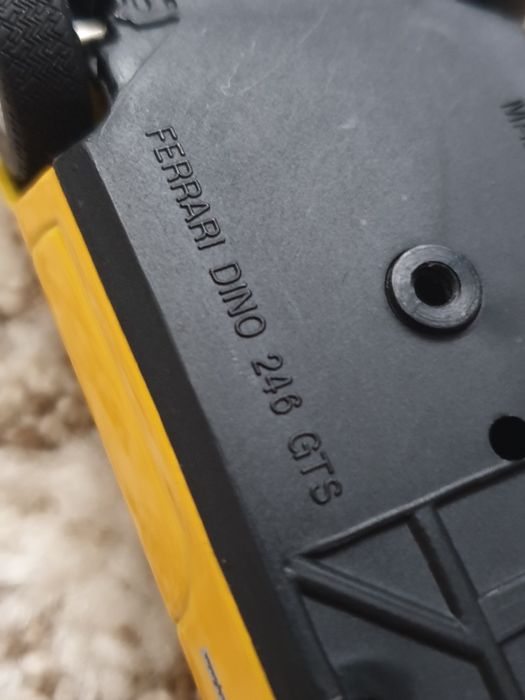 Vand doua machete Ferrari