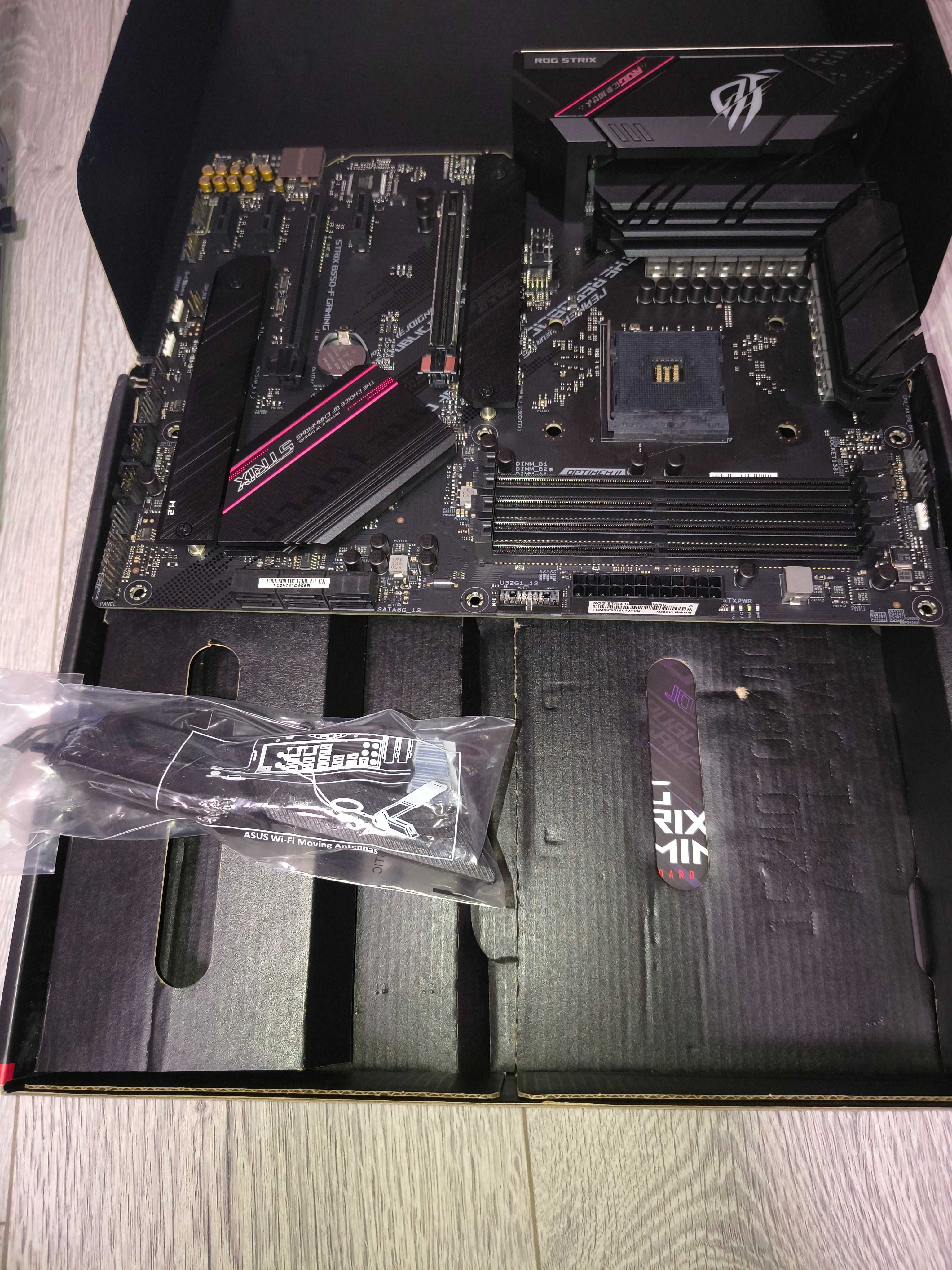 Дъно Asus ROG STRIX B550-F Gaming WIFI II - сокет AM4