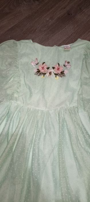 Рокля и пола за сладки принцеси