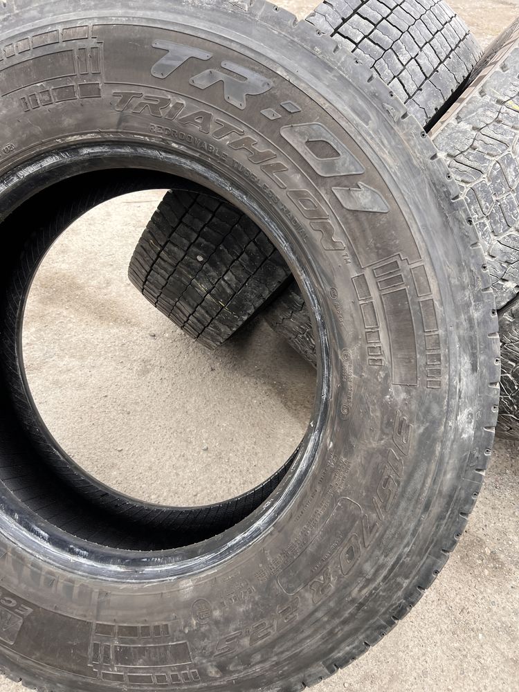 2 anvelope camion tractiune 315/70/22.5 , Pirelli , DOT 2020 , 10 mm !