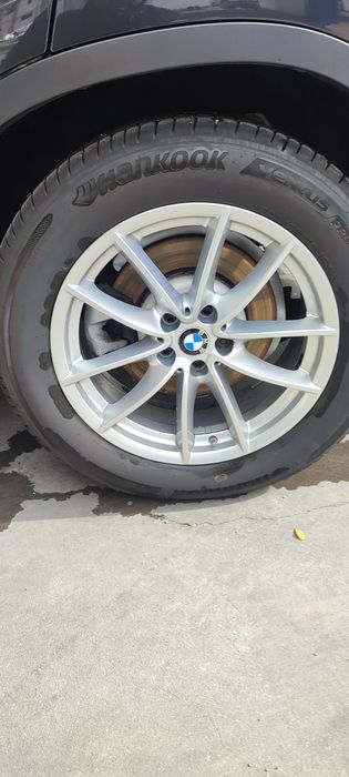 Vând anvelope Hankook 225/60/R18