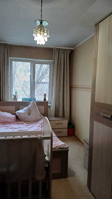 Сдам квартиру на Бурова 4х комнатная 76,3 м² 1/5 этаж