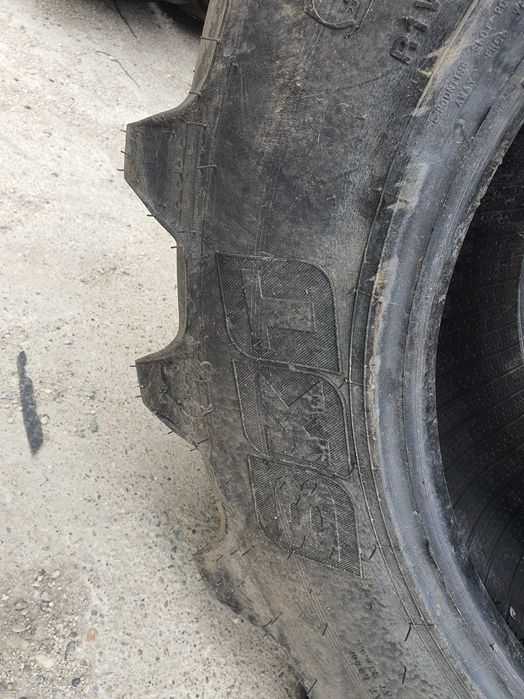 340/85R24 cauciucuri noi de la BKT radiale pentru tractoare grele WYX5