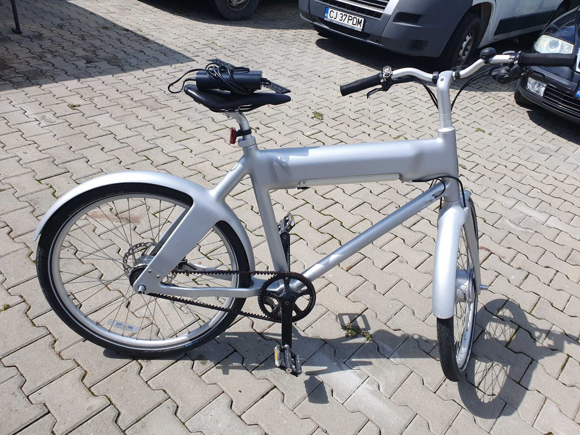 Bicicleta electrică  biomega