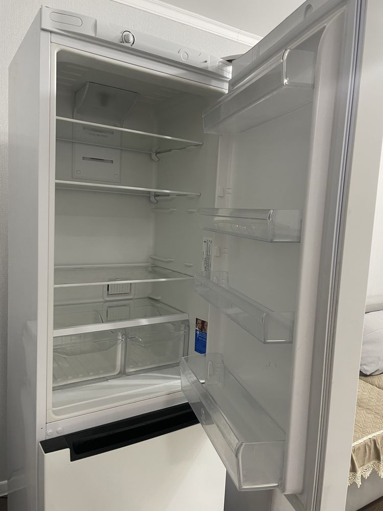 Продается бу Холодильник