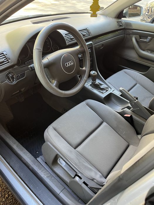Audi A4, 2001, culoare gri