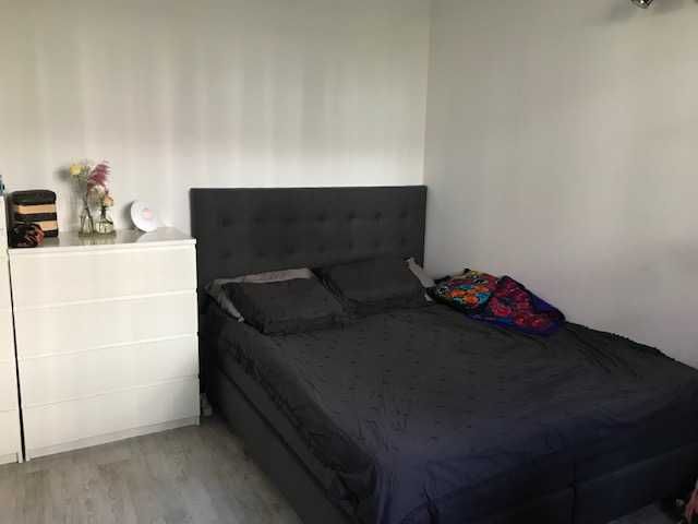 Дава се под наем Двустаен апартамент в София, Център - 55 кв.м за 387.6 € - Снимка #1