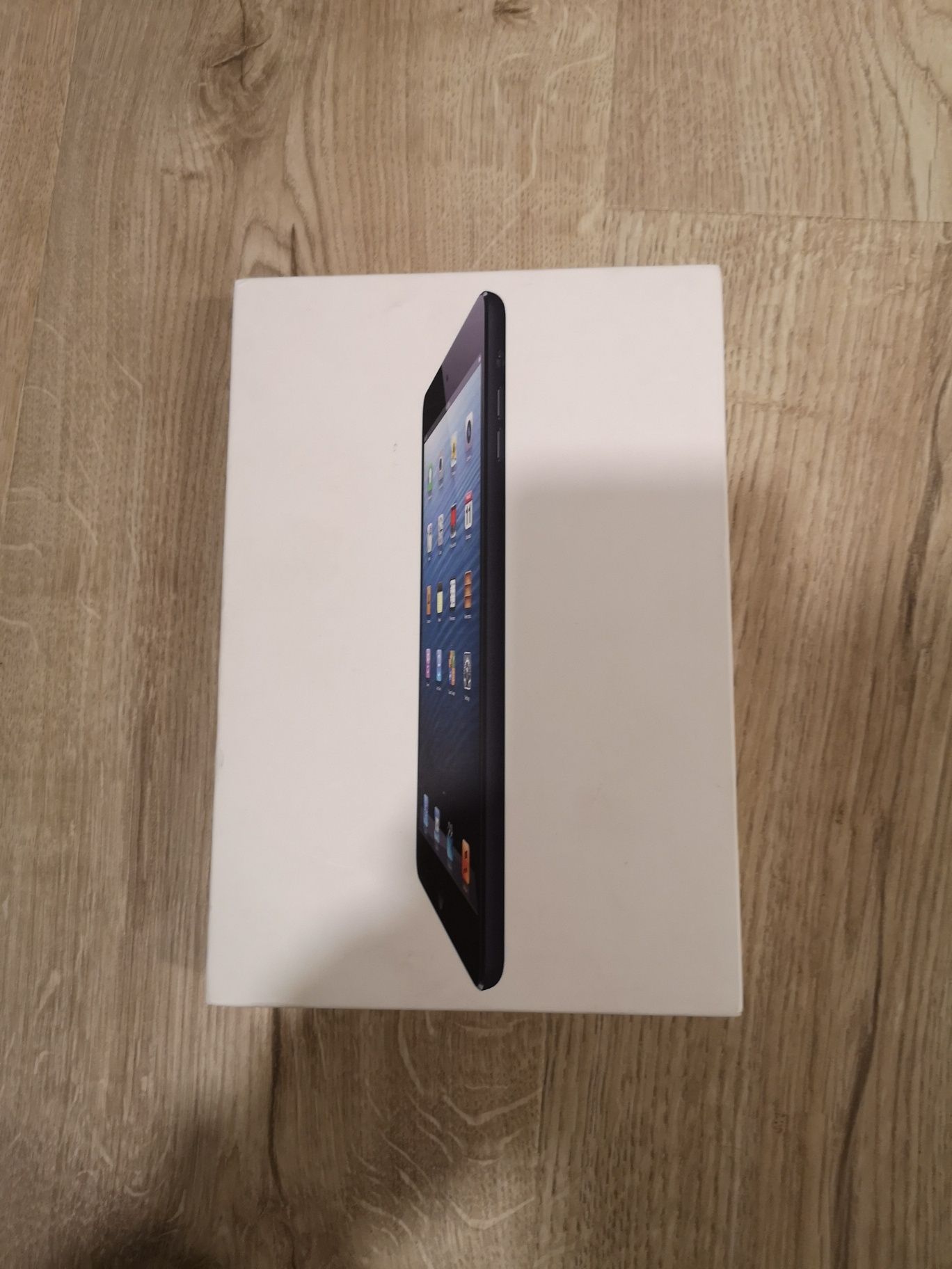 Продавам iPad mini