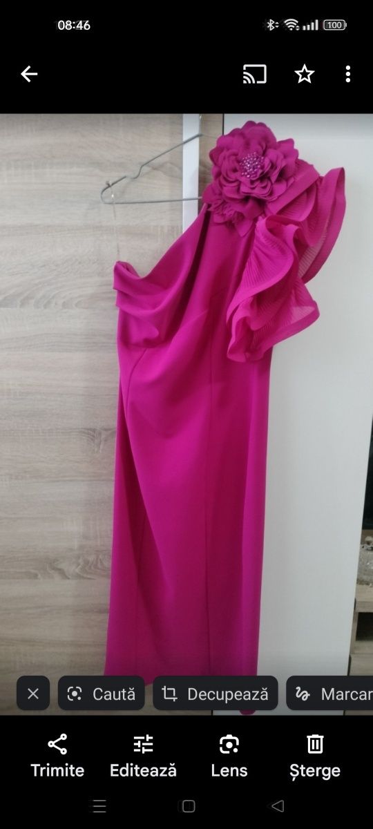 Vând rochii elegante