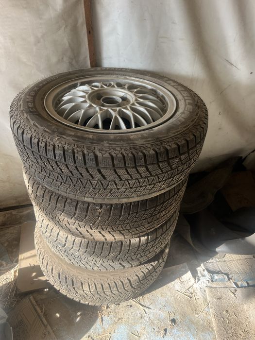 Комплект 195/65/15 Ббс дискімен бірге сатылады зимный жағдайы жақсы ..