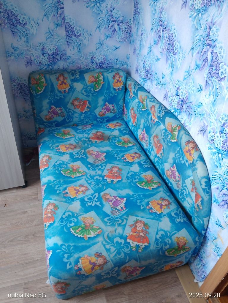 Продам детскую диван-софу раскладной