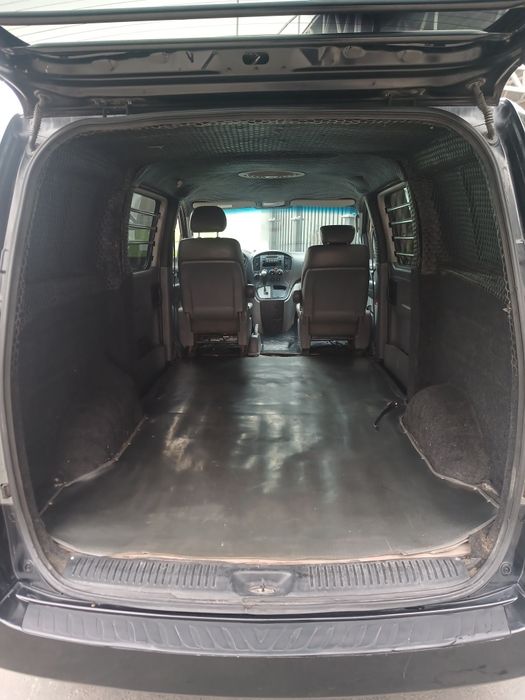 Hyundai stareks sotiladi