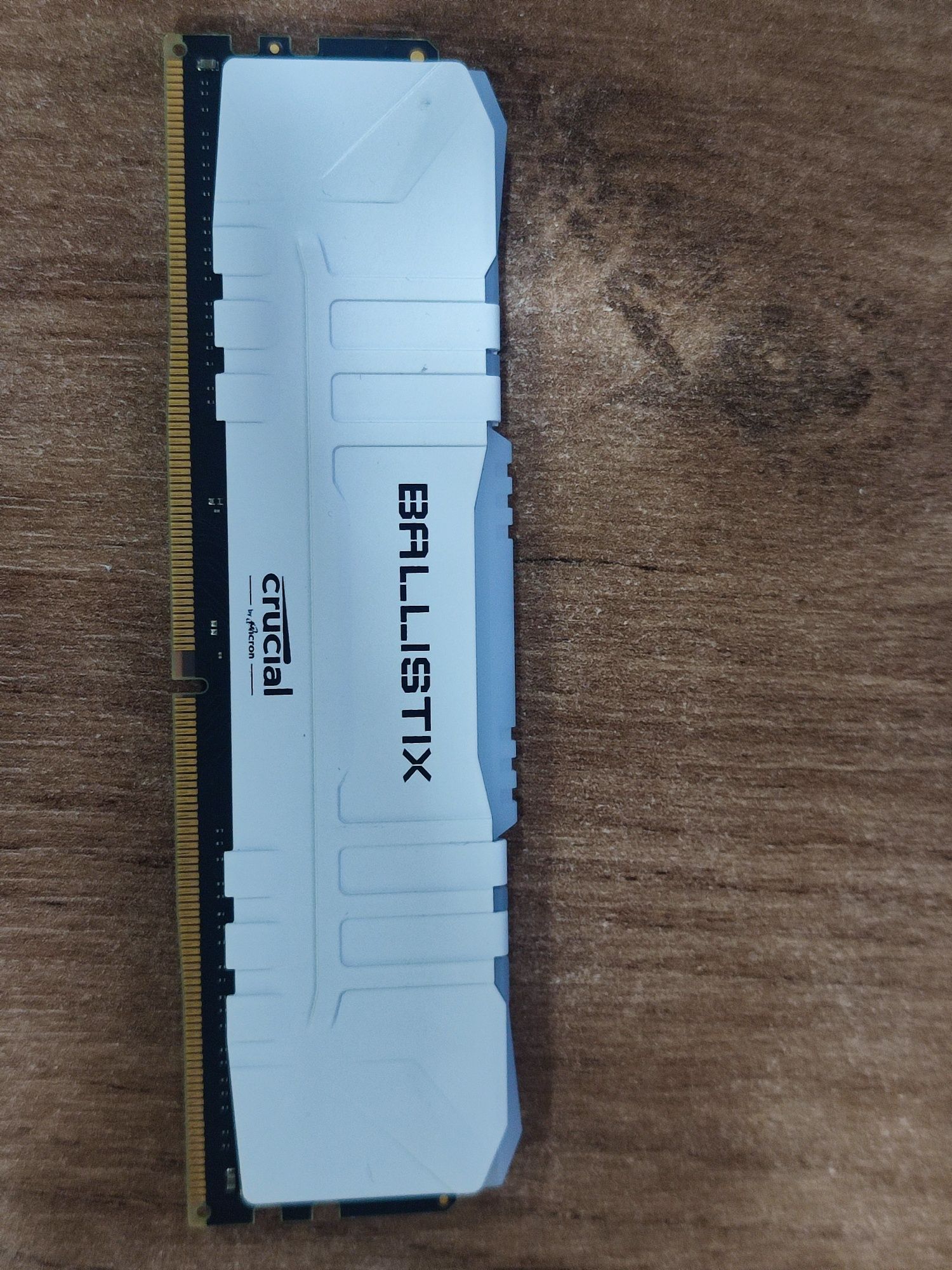 Оперативная память DDR4 8gb UDIMM RGB CRUCIAL