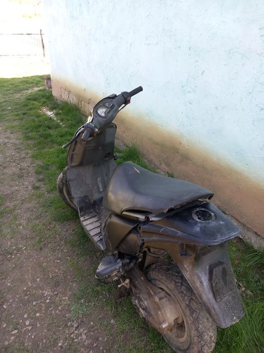 Vând scuter malaguti crosser