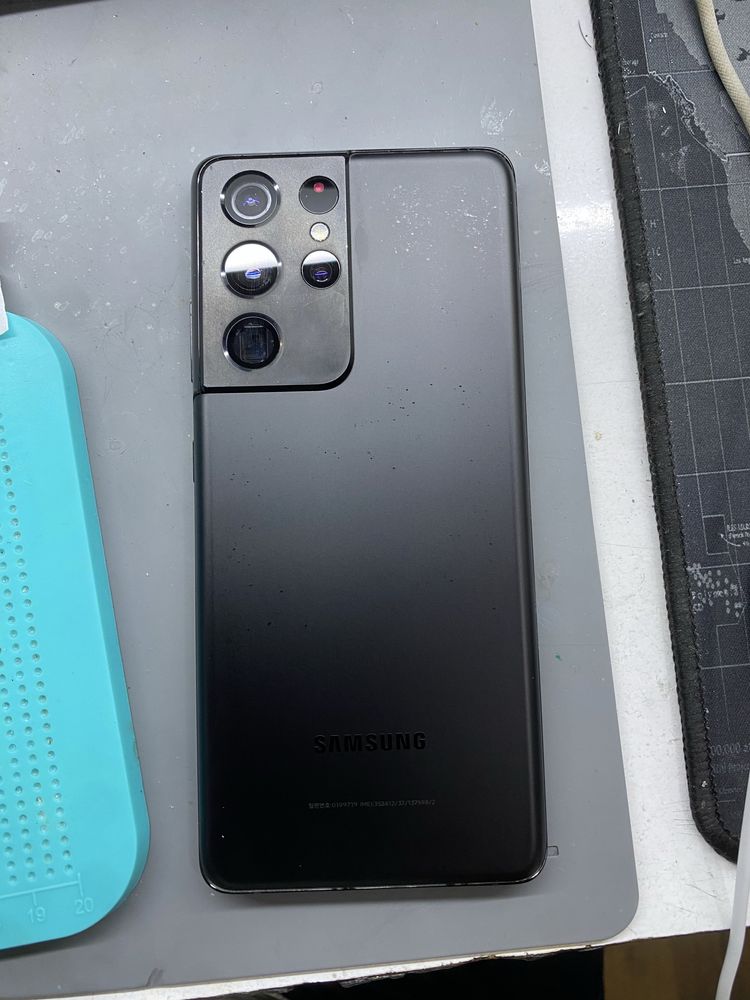 Samsung S21 Ultra 12/128 dual sim ekran dogi bor 230$