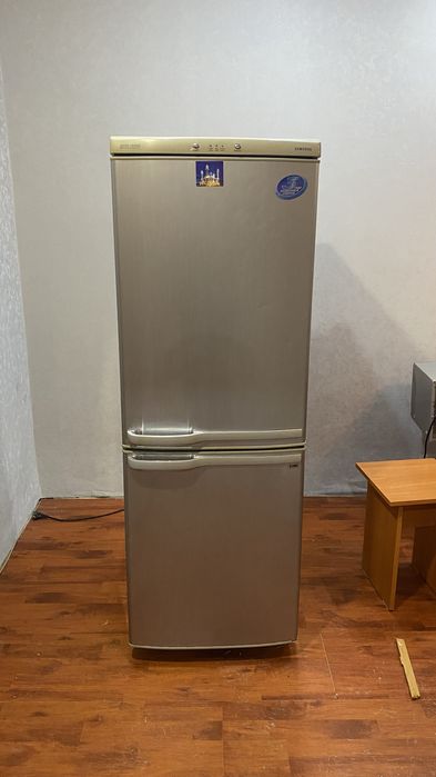 Продам холодильник Sumsung