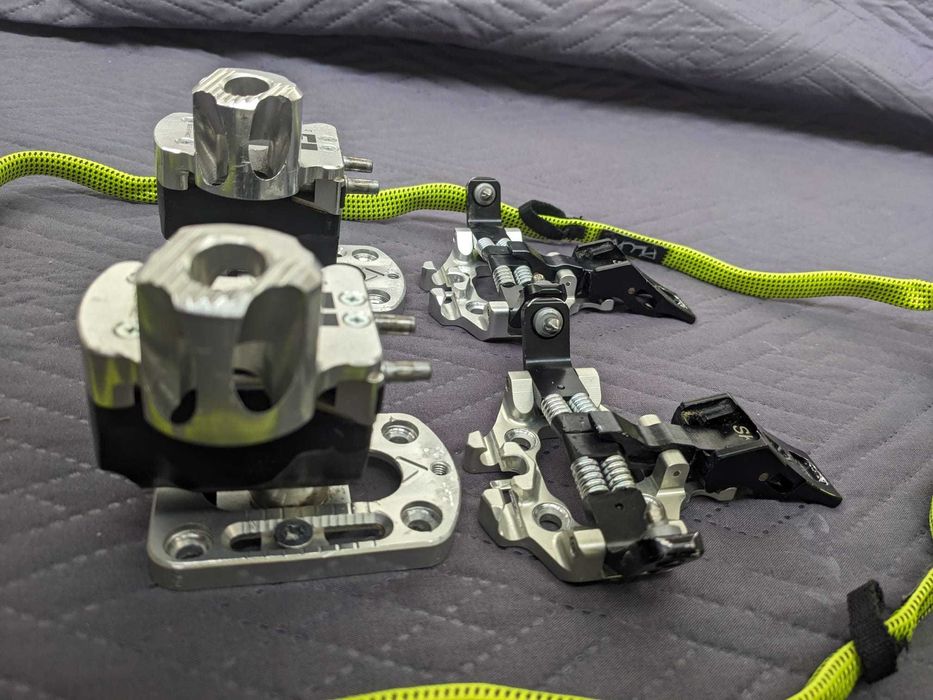 Legaturi in puncte schi tura Look Plum 12