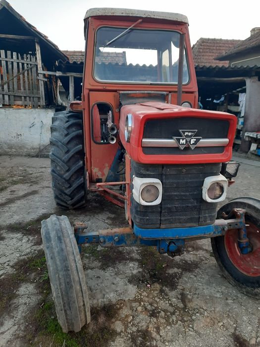 Vand tractor Massey Ferguson 165