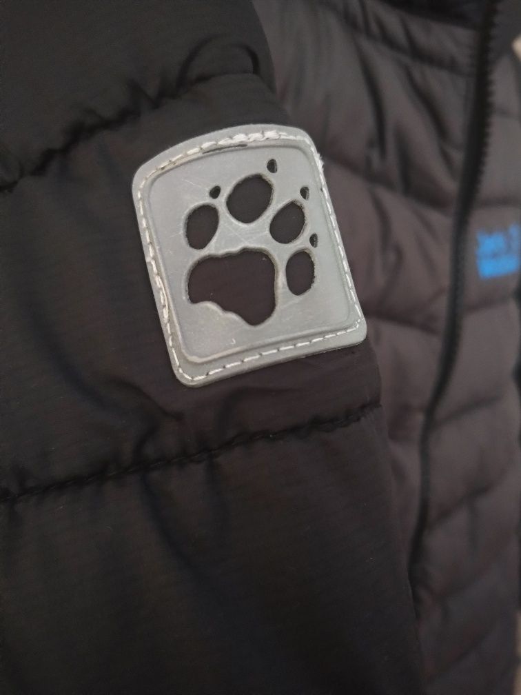 Детско зимно яке Jack Wolfskin, ръст 128 см.