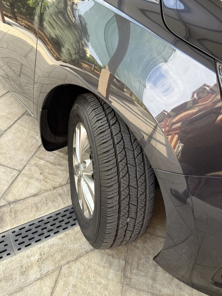 Продаётся Kia Carnival (Кия Карнивал)состояние отличное