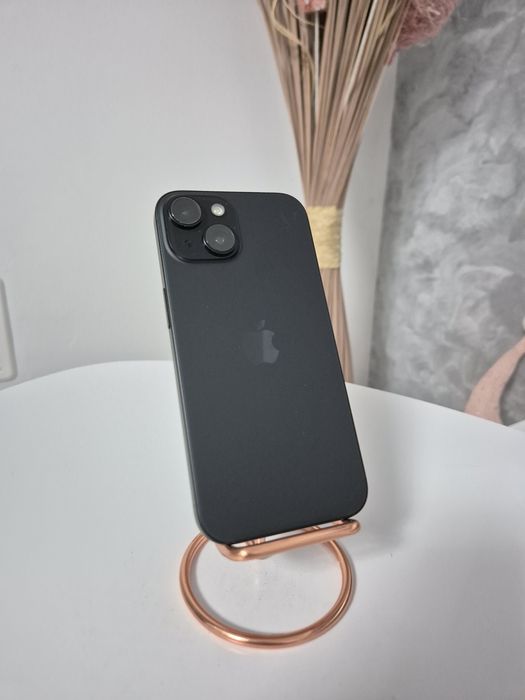 IPhone 15 impecabil