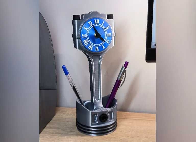 Ceas de birou tip PISTON